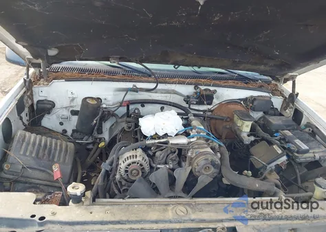 1999 Chevrolet C1500 Ls from USA, damaged, VIN 1GCEC19R9XR112662